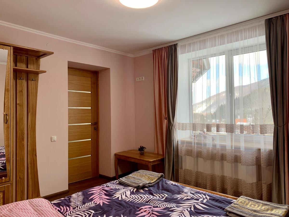Appartamento Underhills House Jaremče Esterno foto
